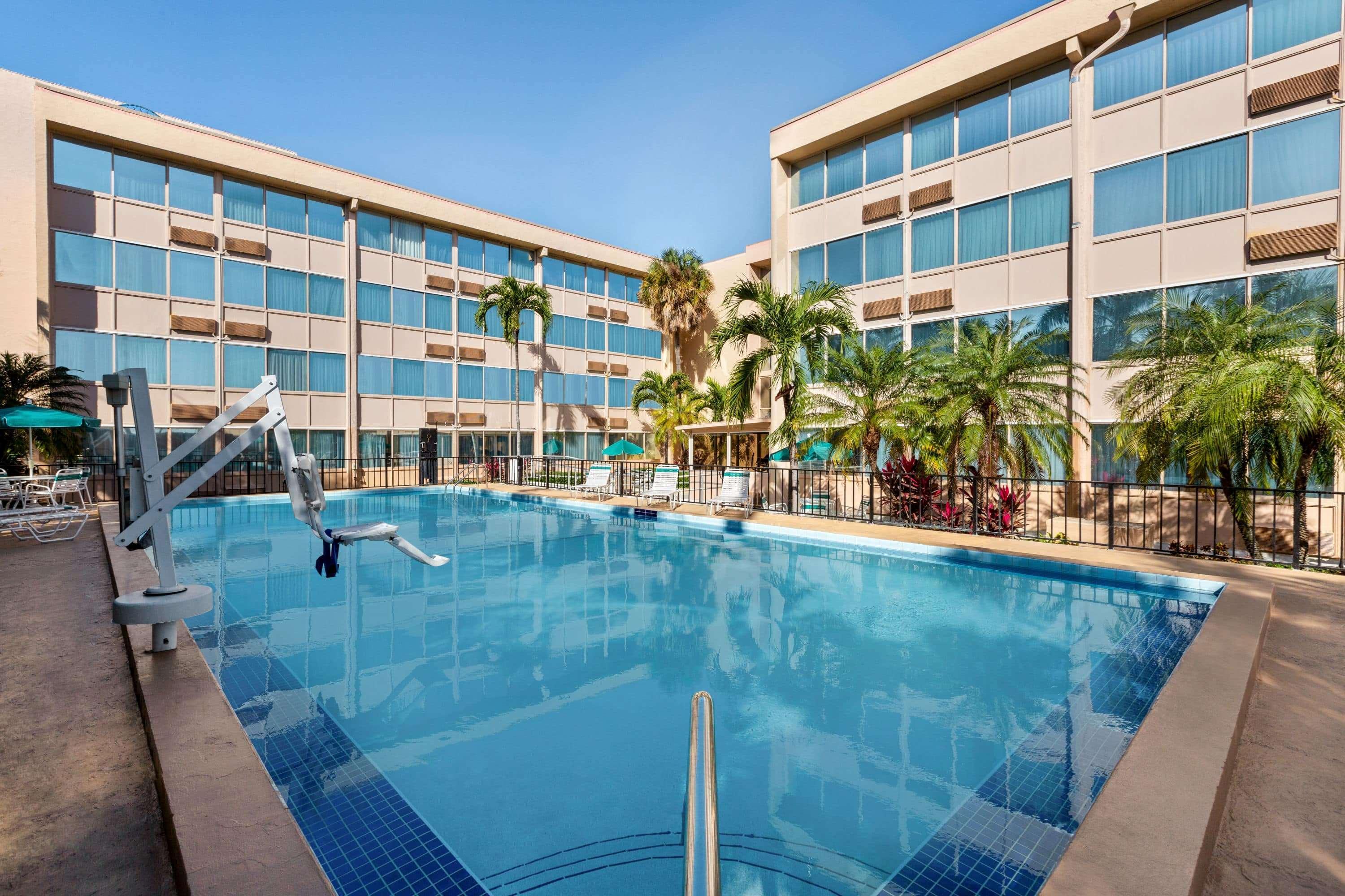 Envision Hotel Miami International Airport Екстер'єр фото