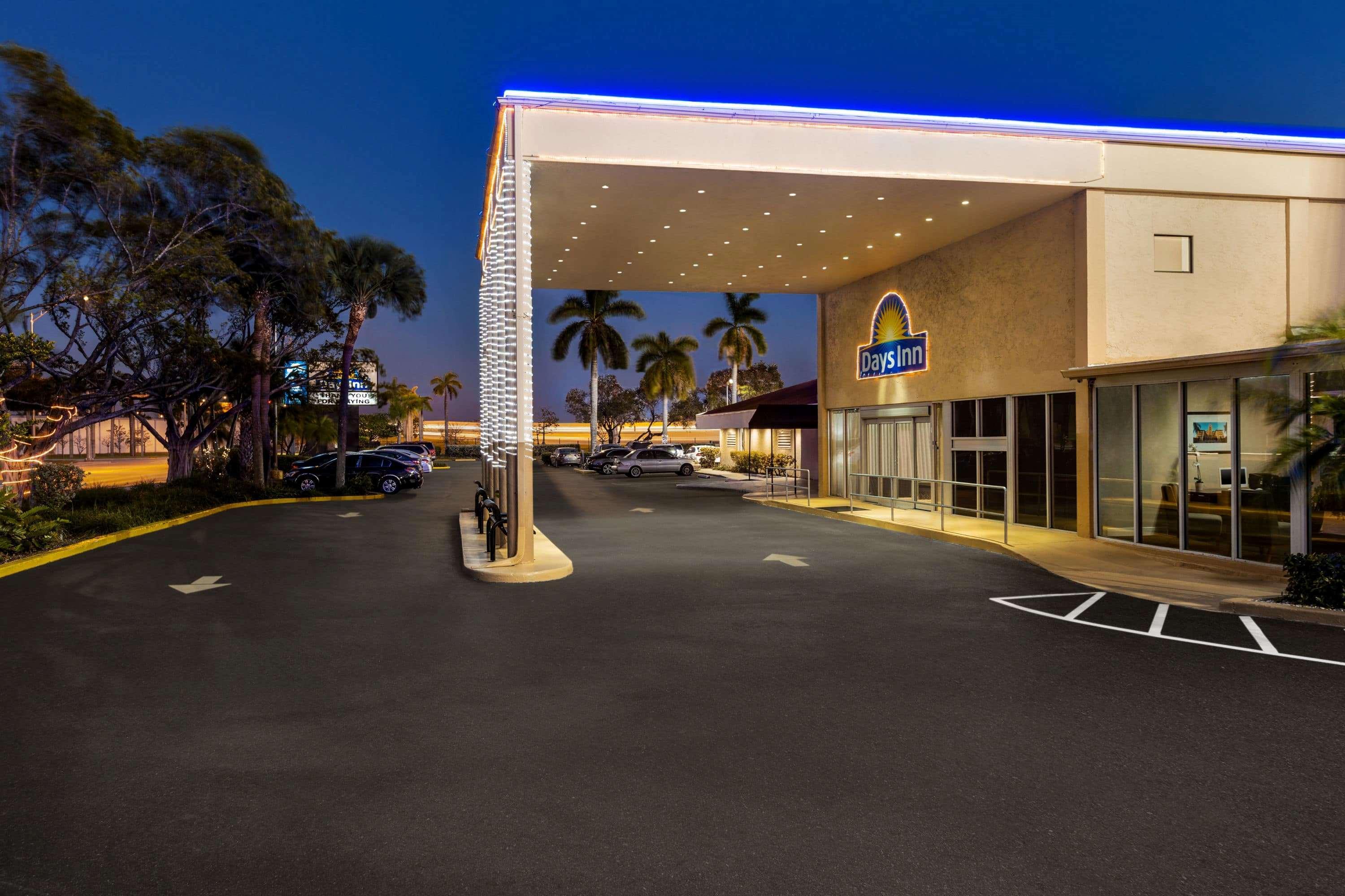 Envision Hotel Miami International Airport Екстер'єр фото