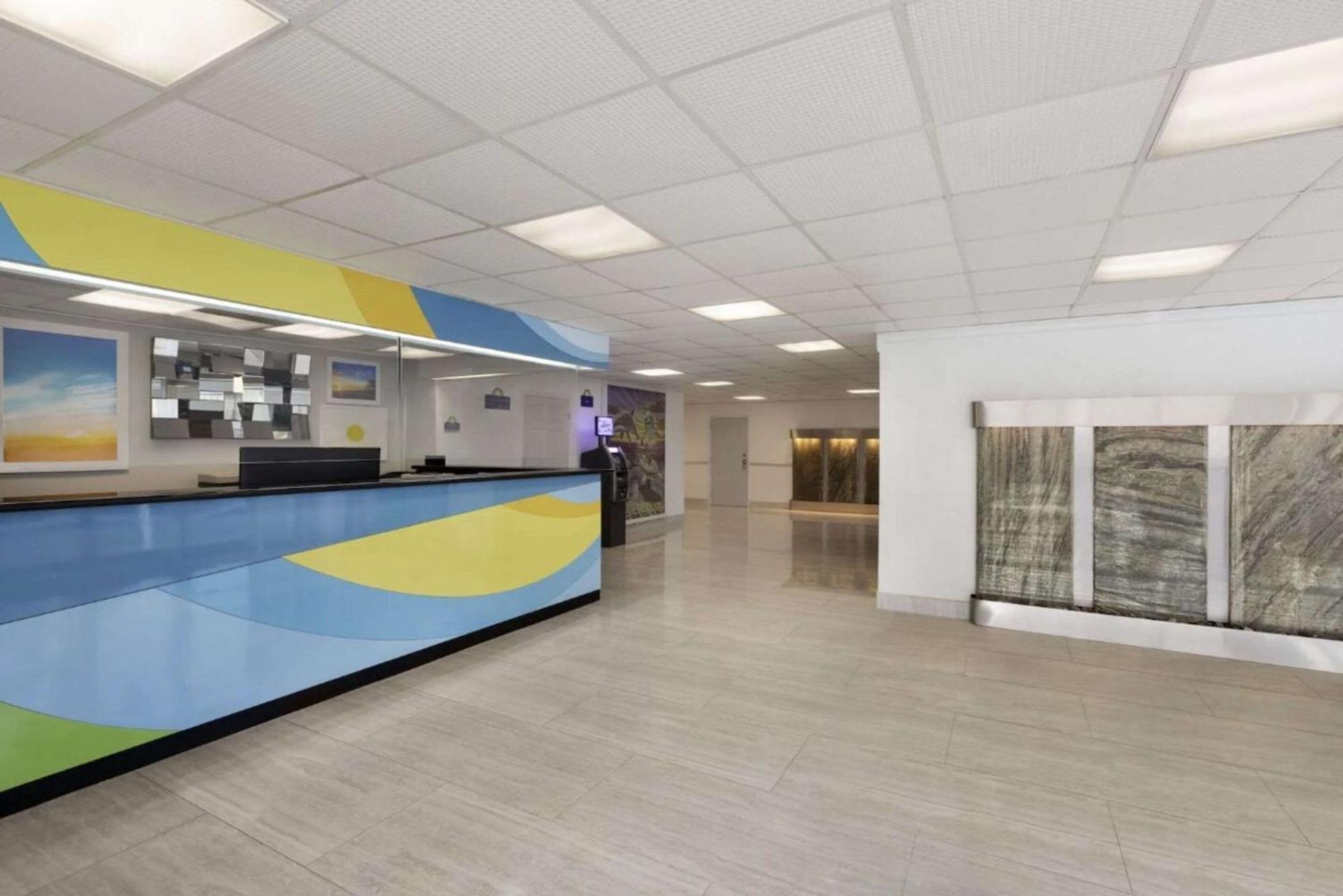 Envision Hotel Miami International Airport Екстер'єр фото